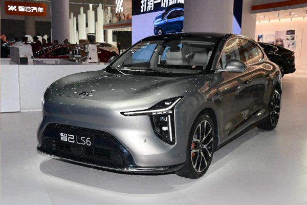 A股策略 纯电续航750km，800V快充，Orin X芯片+激光雷达